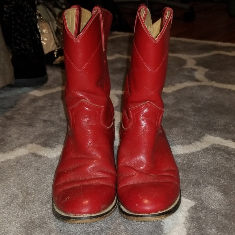 Justin red boots
